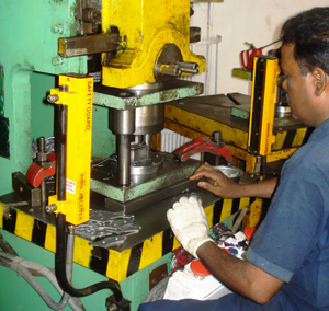 2 Hand Safety Devices for Mechanical Press